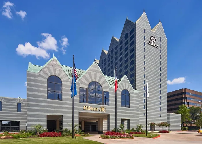 Houston Resorts